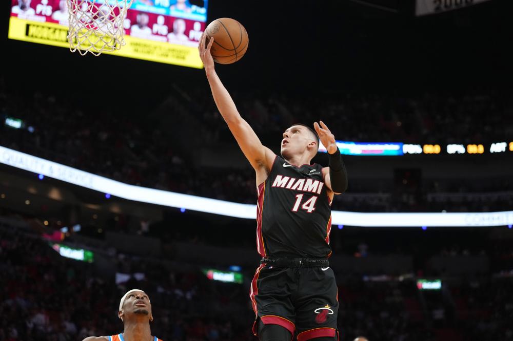 足球场上的 足球场上的