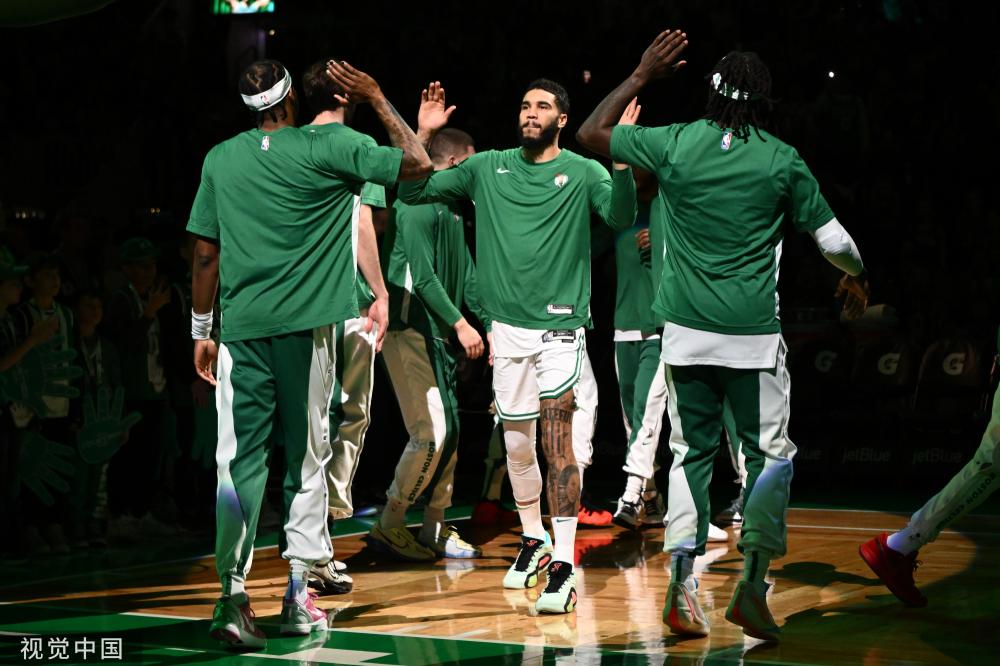 暴屡屡登上 暴屡屡登上